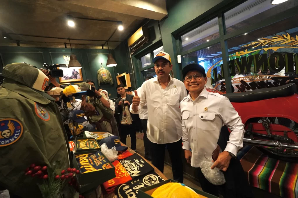 Menko Pembangunan Manusia, Muhaimin Iskandar dan Menteri UMKM, Maman Abdurrahman di Mbloc Space, Jakarta. Foto: Investortrust/Dicki Antariksa.