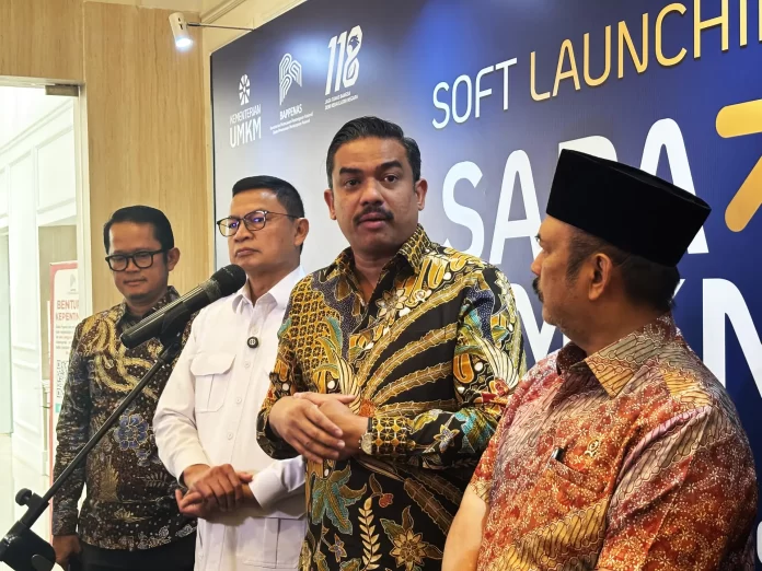 Menteri UMKM, Maman Abdurrahman (tengah) dalam konferensi pers acara soft launching SAPA UMKM di kantor Kementerian PPN/Bappenas, Jakarta, Kamis (21/5/2026). Foto: Investortrust/Farhan Nugraha.