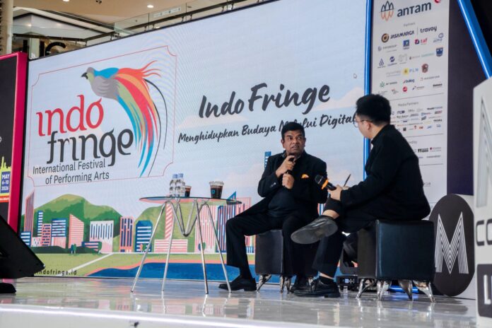 Pendiri dan penggerak IndoFringe, Sachin Gopalan dalam sesi talkshow “Digitizing Culture and Creativity: Powering the Next Wave of Creative Economy” pada rangkaian hari pertama Jakarta Marketing Week 2026 di Kota Kasablanka, Jakarta, Rabu (6/5/2026). Foto: Ist