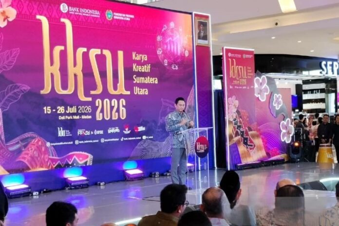 Deputi Gubernur Bank Indonesia (BI), Thomas Djiwandono memberikan kata sambutan dalam kegiatan Karya Kreatif Sumatera Utara (KKSU) 2026 di Medan, Sumut, Sabtu (25/7/2026). Foto: Antara.