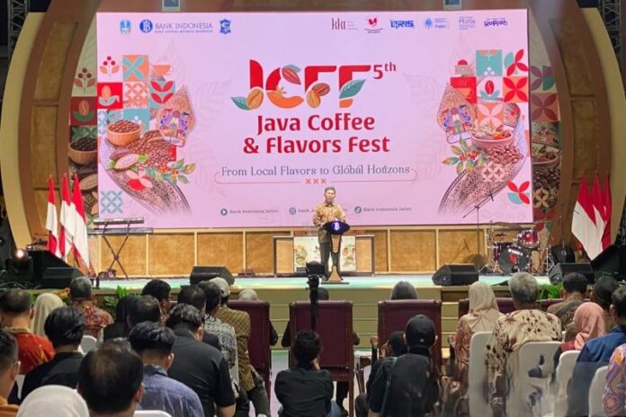 Deputi Kepala Kantor Perwakilan Bank Indonesia (KPw BI) Provinsi Jawa Timur Rifki Ismal ​​​​​dalam Java Coffee, Flavors and Festival (JCFF) 2026 di Surabaya, Sabtu (18/7/2026). Foto: Antara.