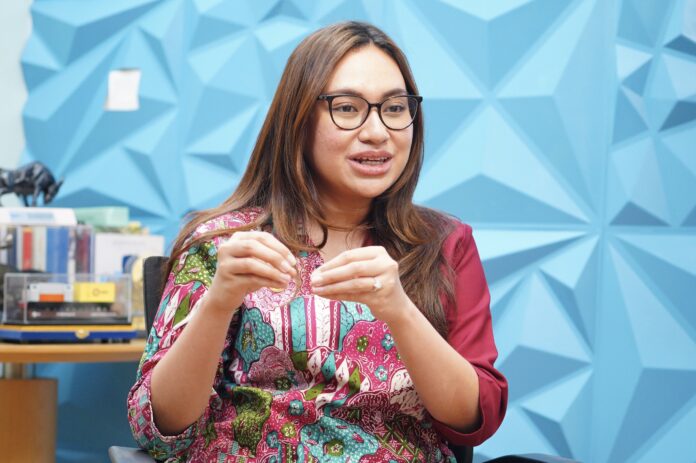 Wakil Wali Kota Serena Cosgrova Francis dalam Podcast Konvergensi di Kantor Investortrust, Jakarta. Foto: Investortrust/Dicki Antariksa.